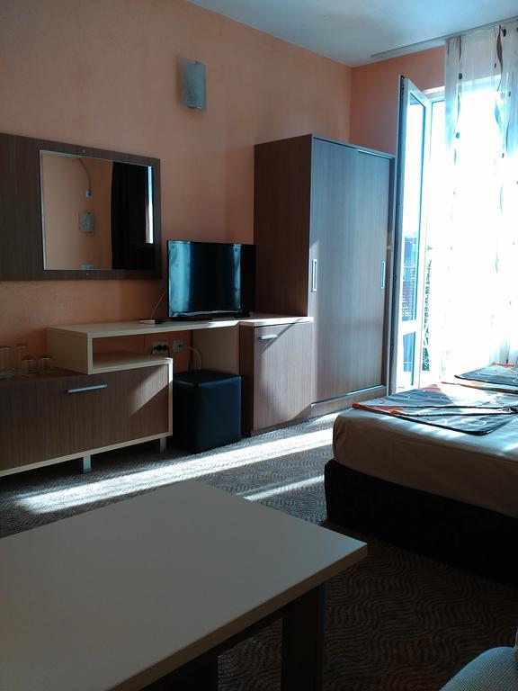 Fits Guest House Primorsko Exteriör bild
