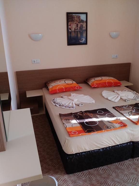 Fits Guest House Primorsko Exteriör bild