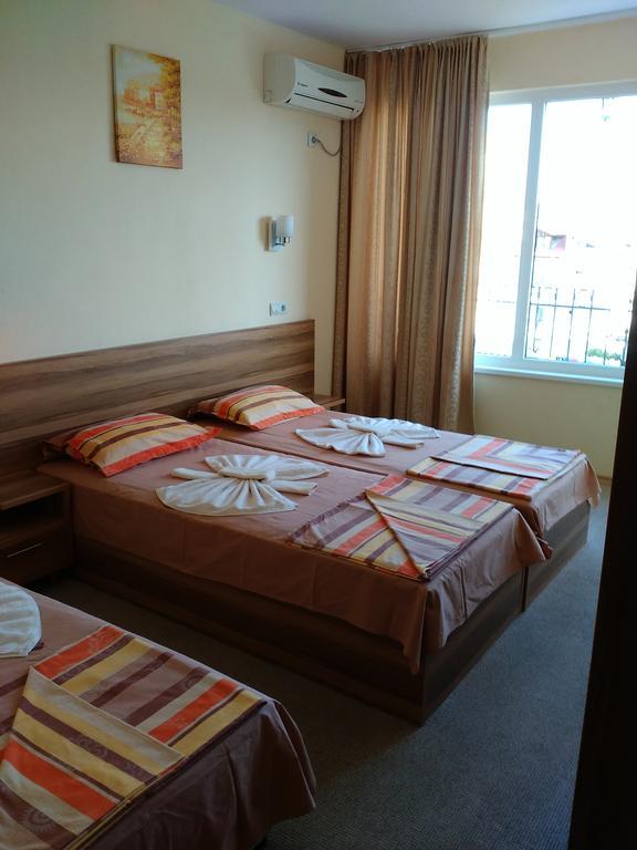 Fits Guest House Primorsko Exteriör bild