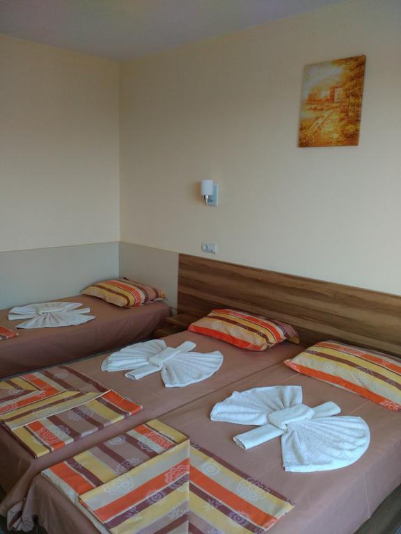 Fits Guest House Primorsko Exteriör bild