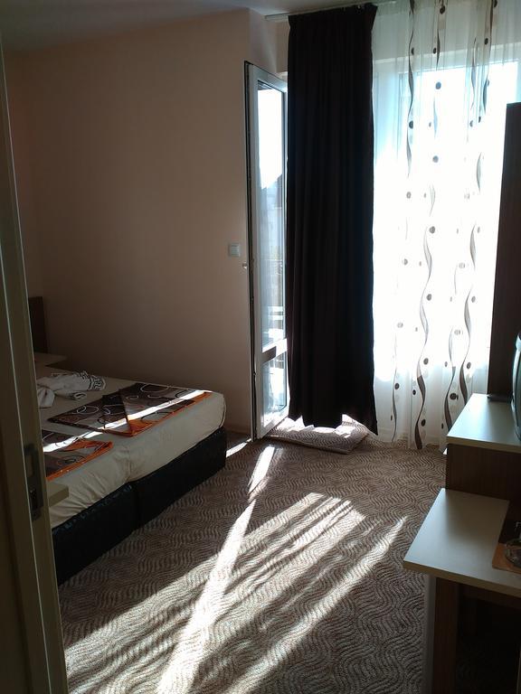 Fits Guest House Primorsko Exteriör bild