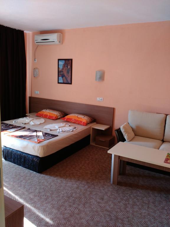 Fits Guest House Primorsko Exteriör bild